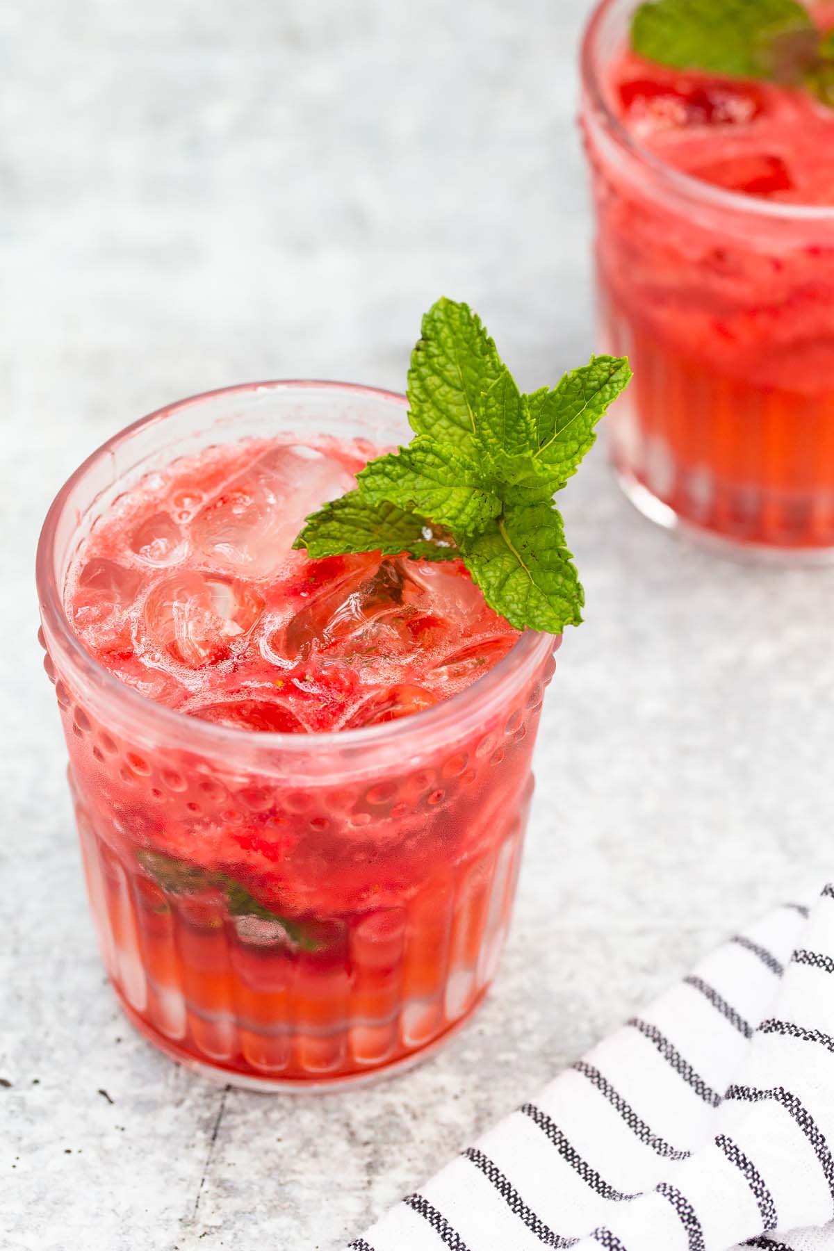 Strawberry Syrup 1.9L - Image 3